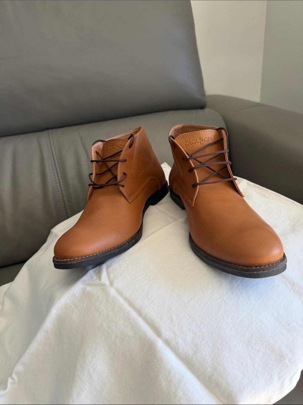 Men's Tan Leather Chukka Boots